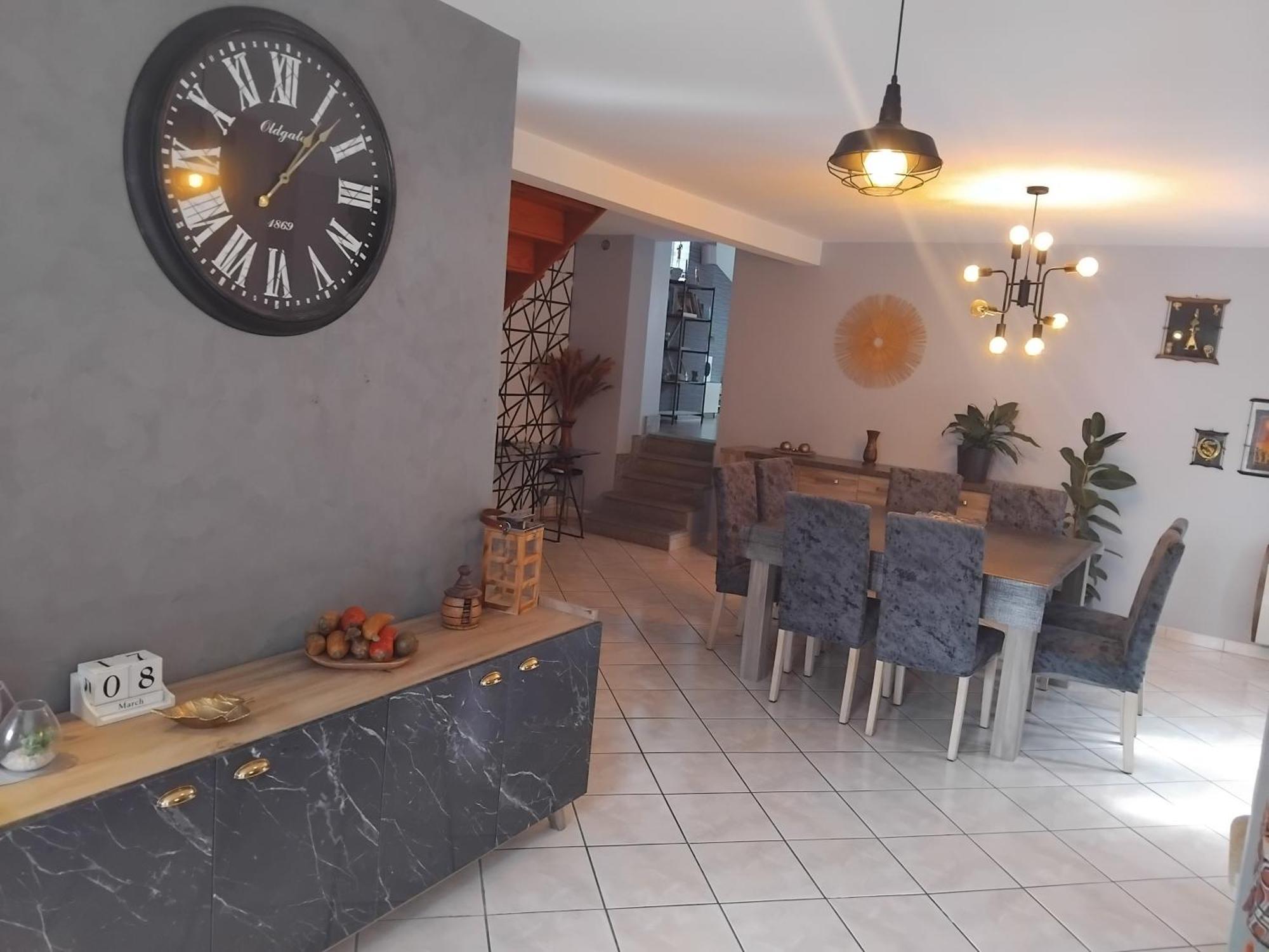 Apartment Au Pied Des Montagnes.